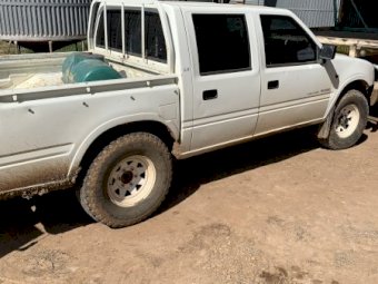 2001 Rodeo Farm Ute
