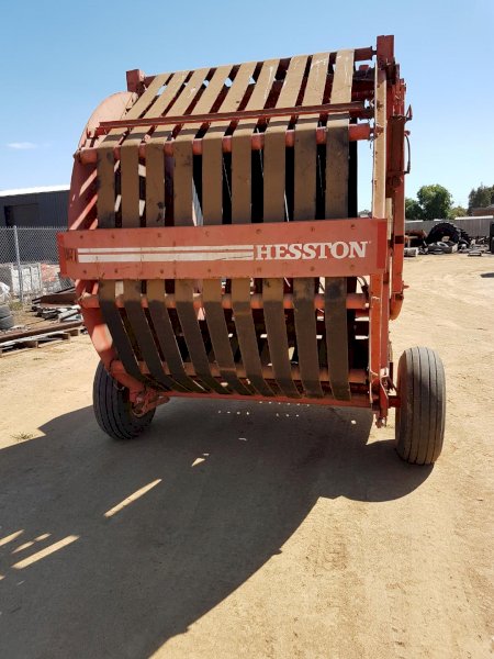 Hesston 5800 Round Baler ##PRICE REDUCED##