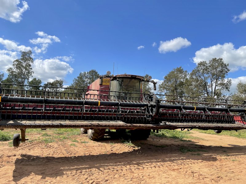2014 Case IH 3152 Draper Front