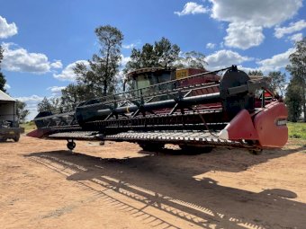 2014 Case IH 3152 Draper Front