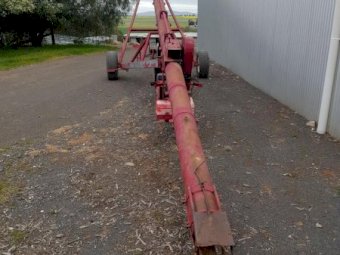Vennings 50 ft  x 9 inch Self Propelled Auger
