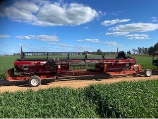 Under Auction - (A188) Case/Honeybee 25ft Windrower 