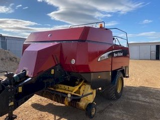 Under Auction - (A160)  2004 New Holland BB960 Large Square Baler 