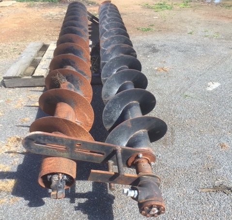 WANTED John Deere Top Cross Auger to Suit 640 D Front