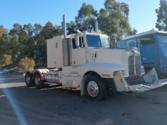 1990 Kenworth T 600  Prime Mover