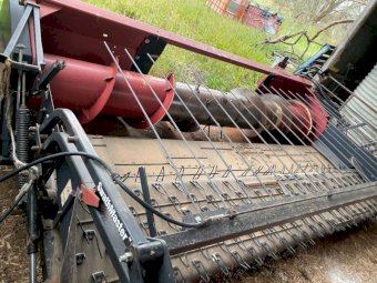 Case IH 2015 Canola Pickup Front