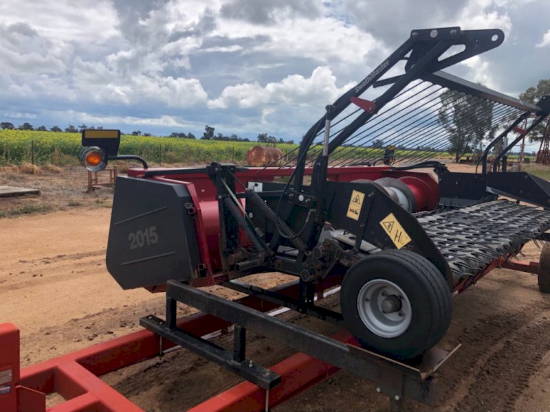 2003   Case 2015  Pick up Front