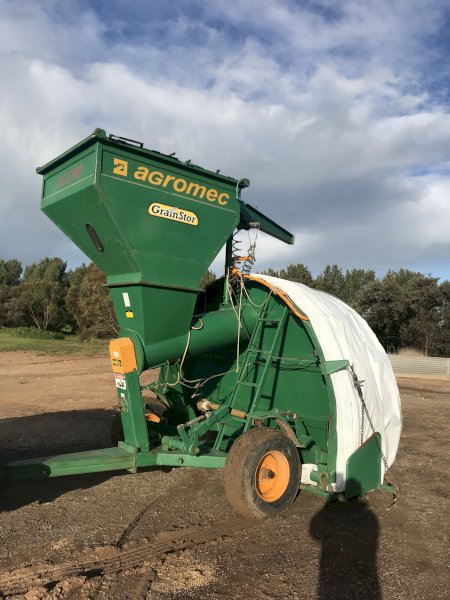 Agromec Grain Stor  Grain Bag Inloader