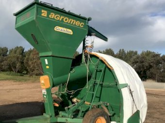 Agromec Grain Stor  Grain Bag Inloader