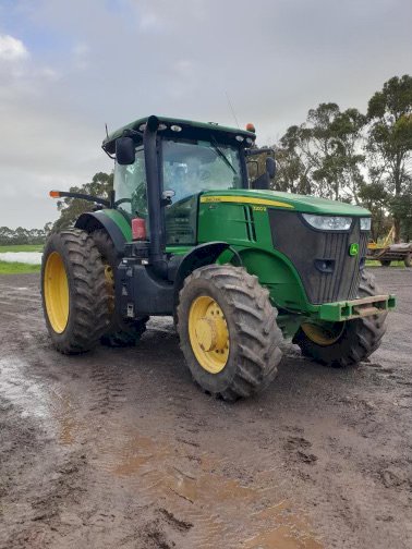 2012 John Deere 7200 R Tractor