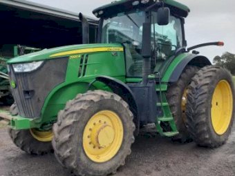 2012 John Deere 7200 R Tractor