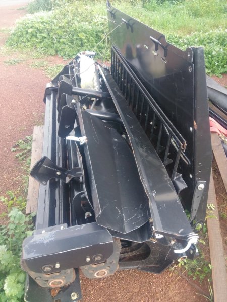 MacDon  HC 10 Conditioner Attachment  