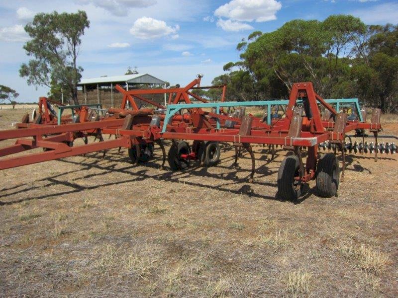 Under Auction - (A161)  Gason 1745 Trashmaster Scarifier 