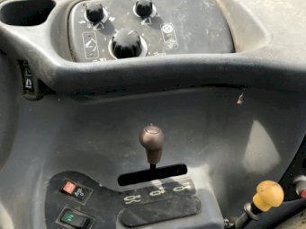 2001 New Holland TS100 4WD Tractor