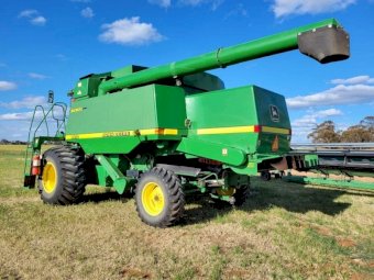 1998 John Deere 9610 Maximiser with 930 30' Front