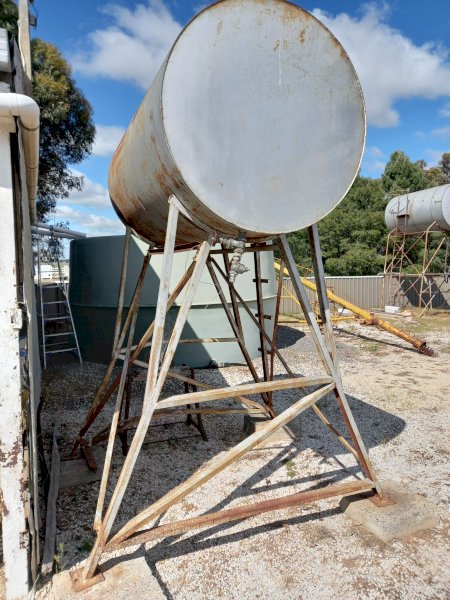 Under Auction - (A161)  2000 Ltr Diesel Tank 