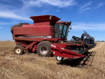 2000 Case IH 2388 Header with 36ft Draper Front