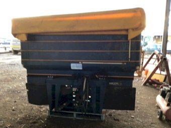 2016 Bogballe M2WD Spreader