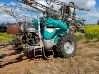 Sprayrite 18m / 2000L Boom Spray