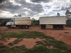 1996 Mack CHR with Dog Trailer