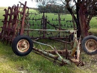 13 Section David Shearer Hydraulic Trash Harrows