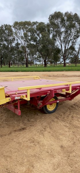 Jaden 15 Bale Accumulator