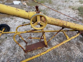 Mobilco 5" X 30' Auger
