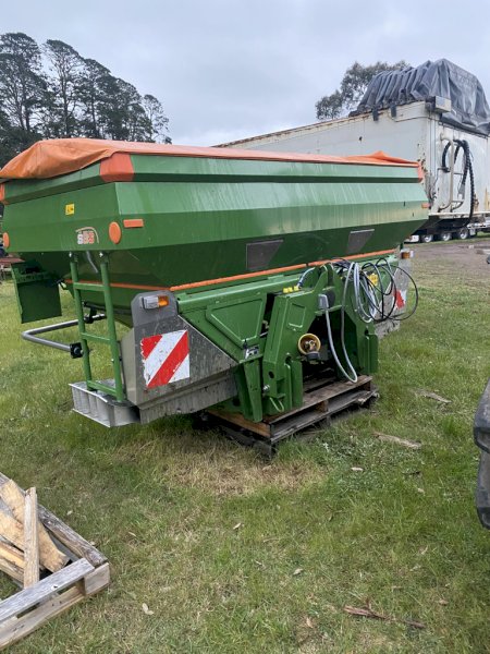 2012 Amazone ZAM Ultra 3600 lt Spreader