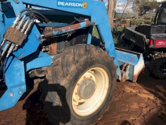 (A162)  2003 New Holland 5640 Tractor