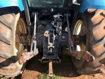 (A162)  2003 New Holland 5640 Tractor