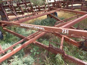 40ft International 751 Cultivator