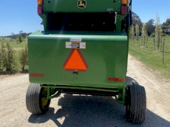John Deere 467 Silage Special Round Baler