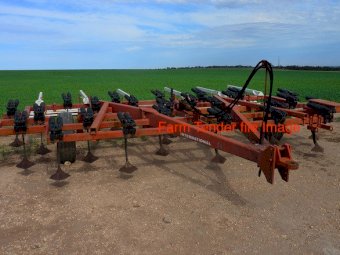 WANTED International 2-11 25 Tyne Scarifier