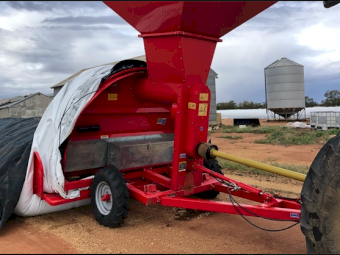 Akron E9700HE Grain Bag Inloader