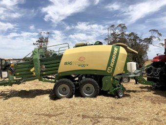 2017 Krone 1290 HDP Xtreme Baler