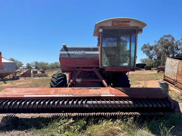 Massey Ferguson 542 Series 2 Header