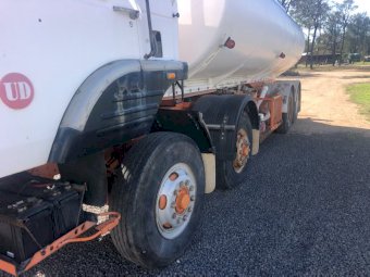 1981 UD Water Tanker  Truck  (Spray water Supply or Stock Supply)