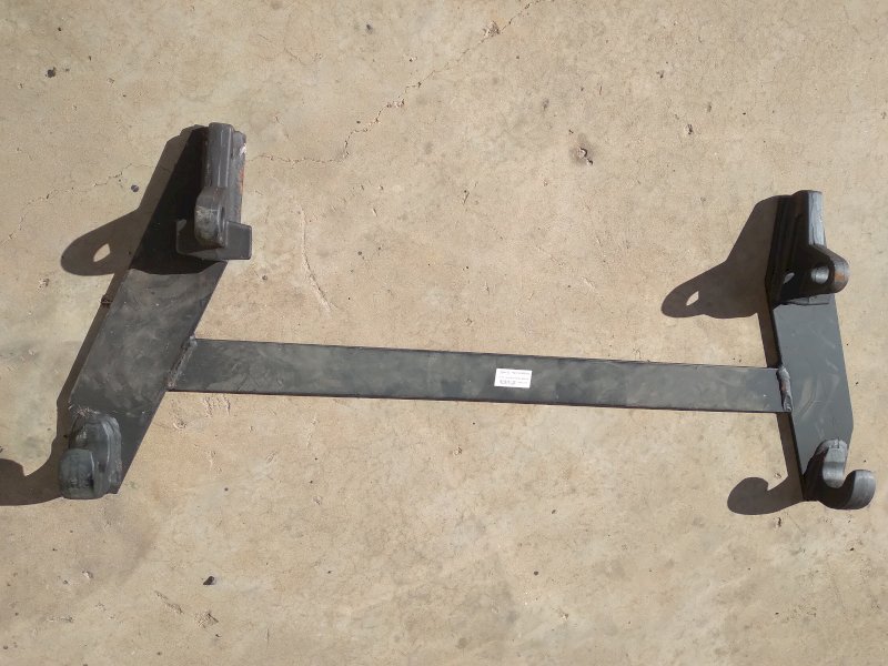Under Auction - (A162)  Euro Hitch  Weld on Attachment Bracket with Spacer Bar 