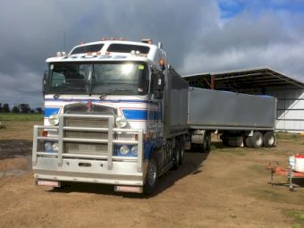 2008 Kenworth K108 Alloy Tipper Truck with Quad Alloy Tipping Trailer