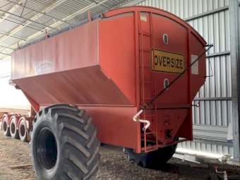 2006 Dunstan 18 tonne Chaser Bin