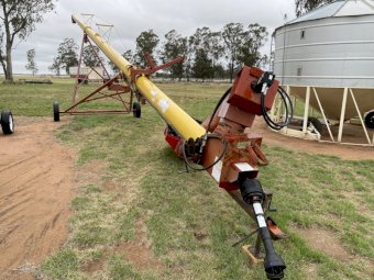 Westfield 10 x 60 ft auger