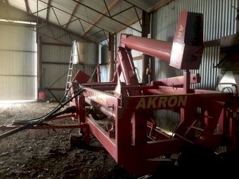 Akron E180T Grain Bag Unloader