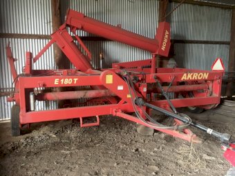 Akron E180T Grain Bag Unloader