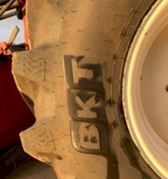 2010 M200 Macdon Windrower