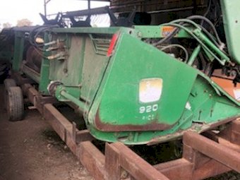 John Deere 920 20ft Header Front