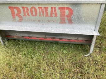 Bromar Lickfeeders