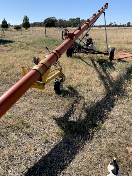 Wheatheart. BH46-8 Auger