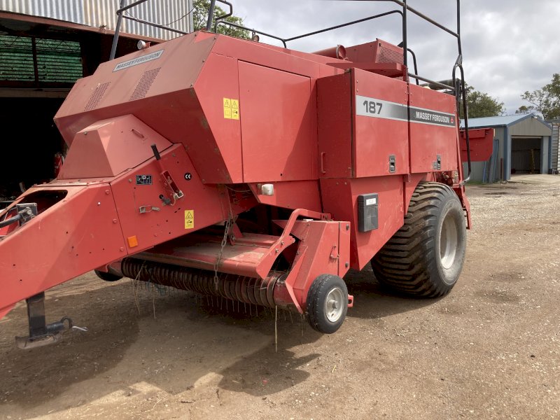2006 Massey Ferguson 187 Square Baler