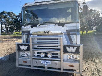 1999 Western Star 7564 F Prime Mover