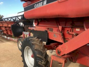 Under Auction - (A182) 1999 Case IH 2388 Header with Case IH 1020 Front & Leith Trailer 